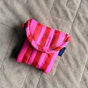 BAGGU Pink Painted Stripe Earbuds Case